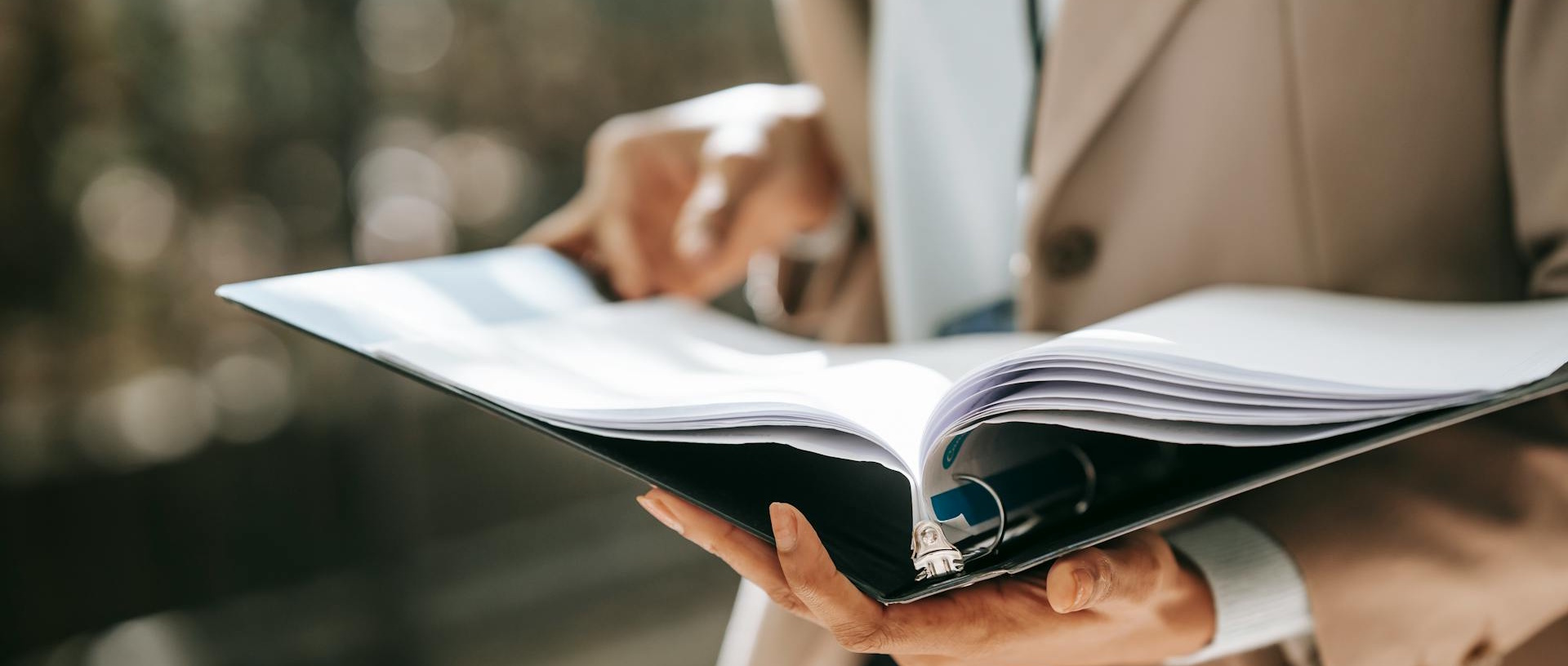 Autorizatii și avize - obținere autorizații și avize necesare desfășurării activității. Autorizație de mediu, autorizație sanitară, autorizație primărie, aviz ISU, aviz DSP, aviz DSV, aviz APM.